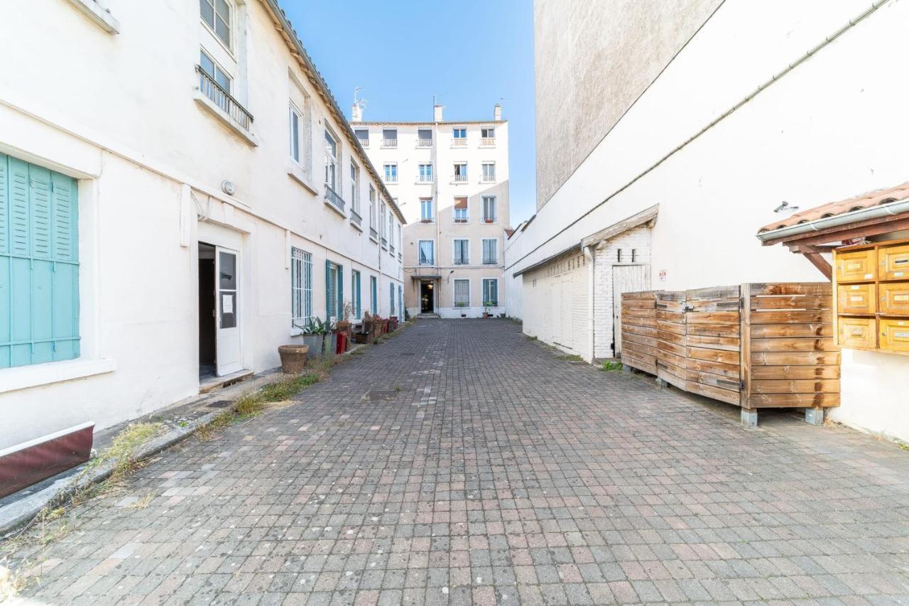 Le Marietton Appartement Cosy A Deux Pas Du Metro Valmy Lyon Dış mekan fotoğraf